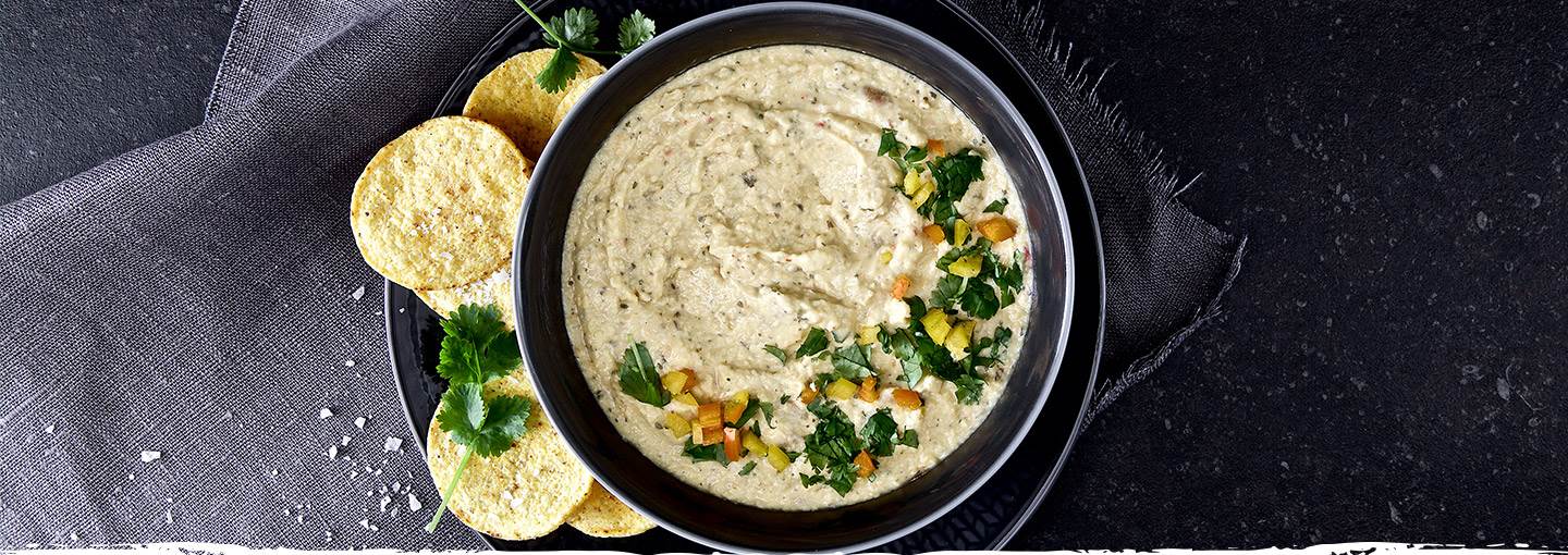 Bønnedip med søtpotet & nachos