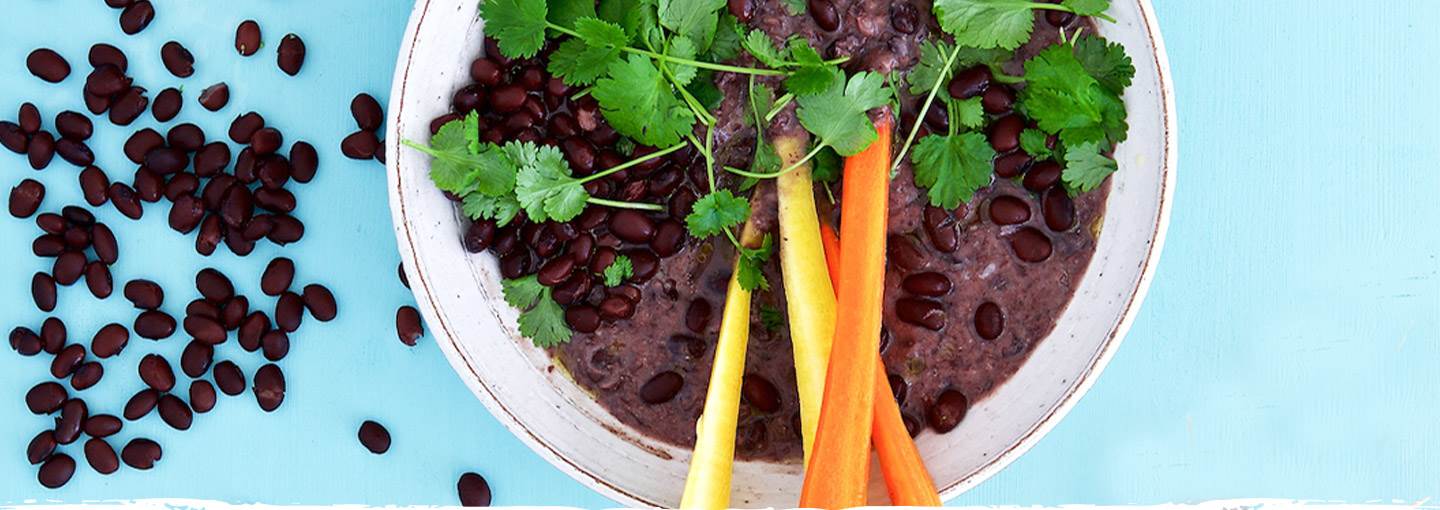 Frijoles – bønnedip med chili og fersk koriander